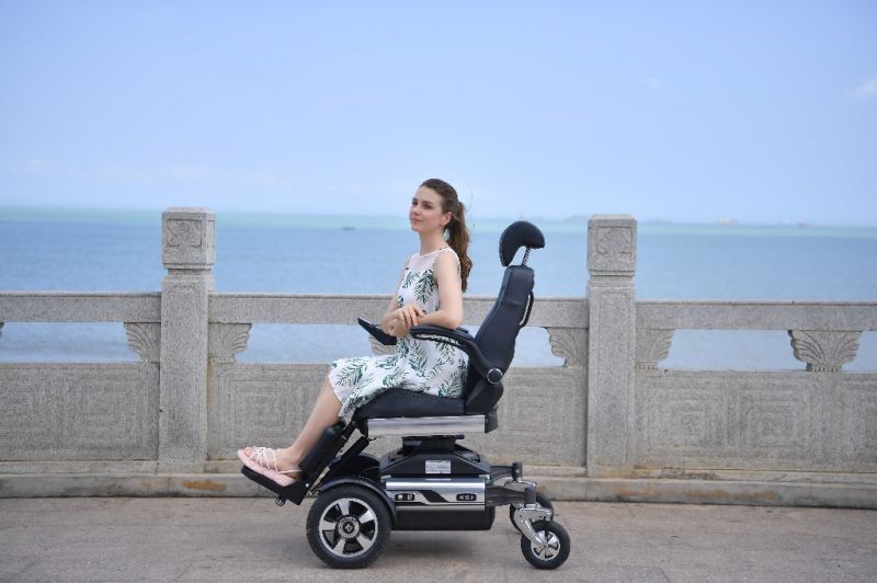 KS1系列智能康復型電動輪椅-