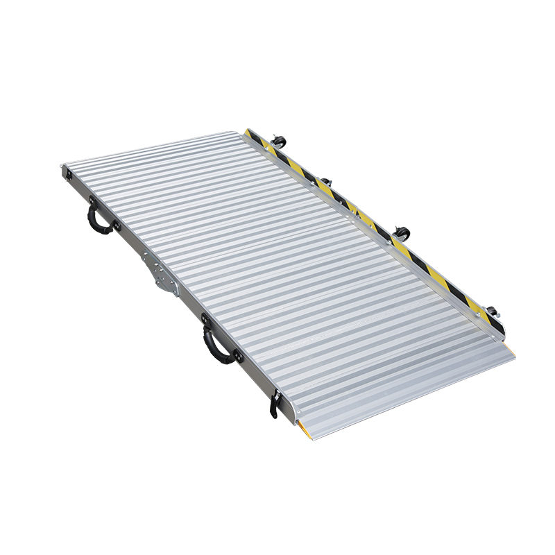 FOLDING PORTABLE RAMPS