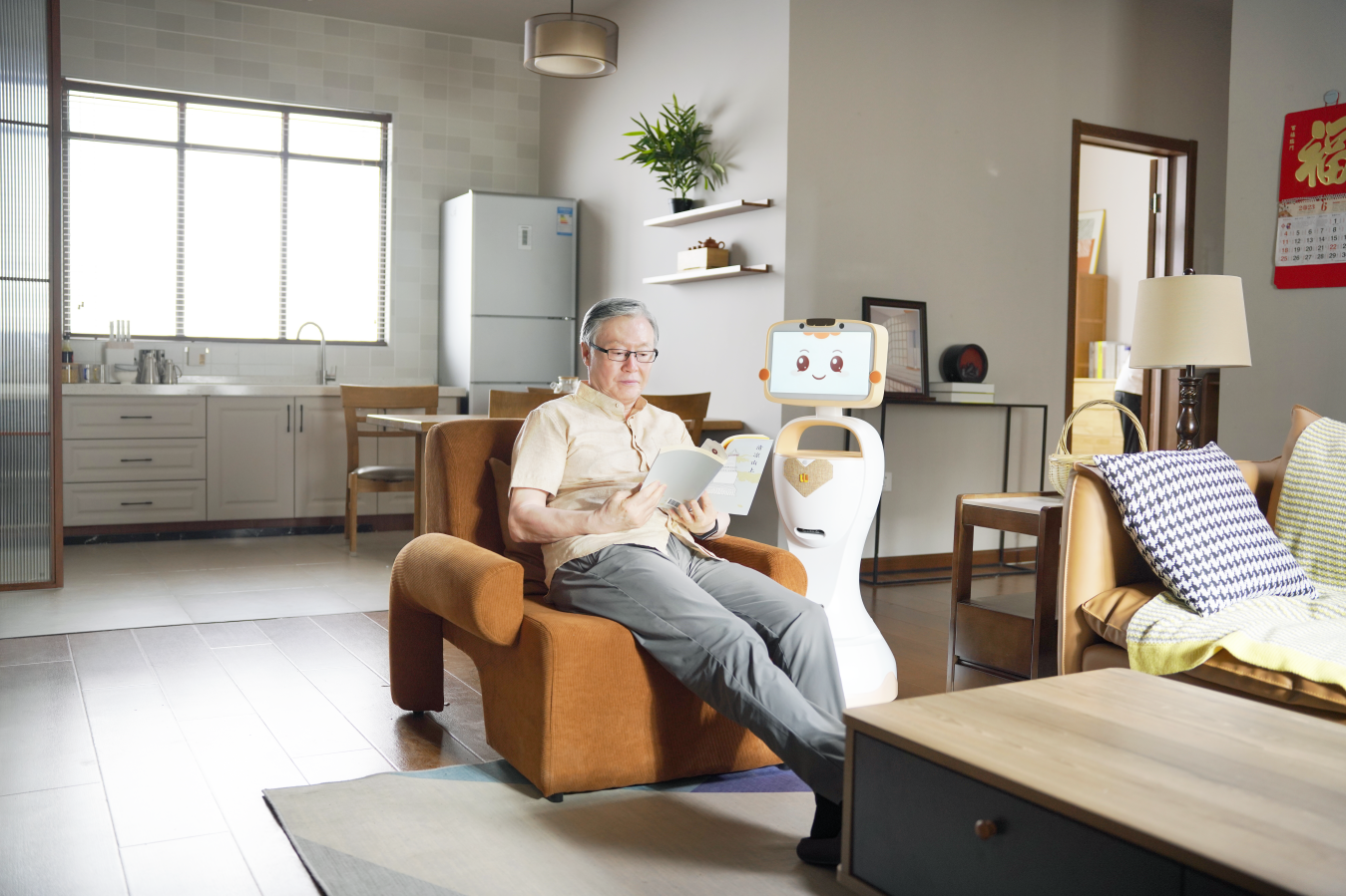 小麗長者陪伴機器人